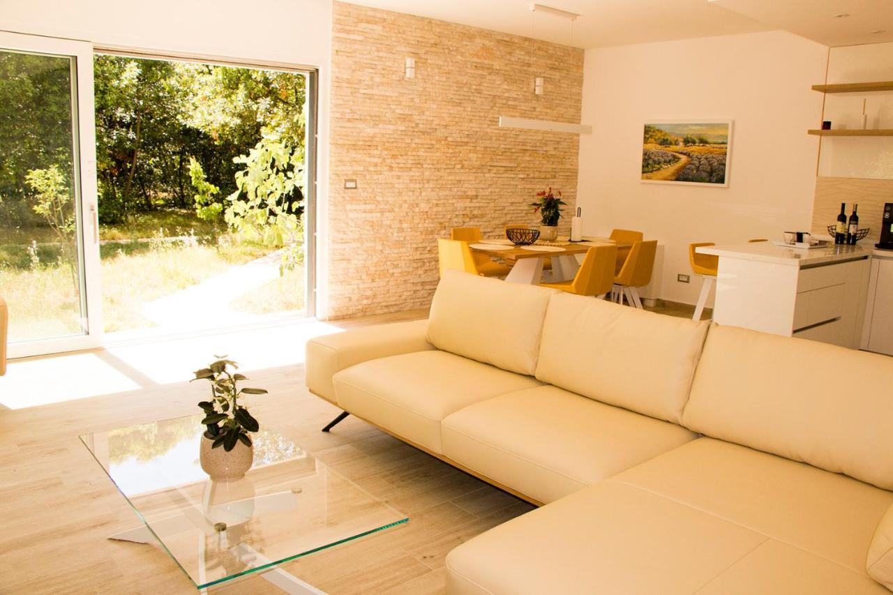 Rosemary Park Villa *